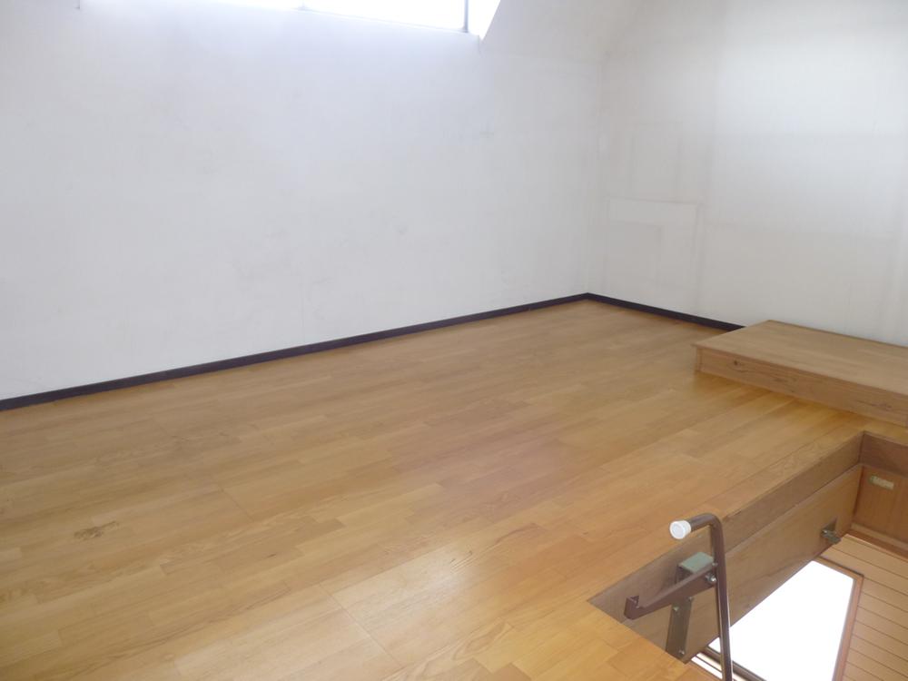 Other. Ceiling storage