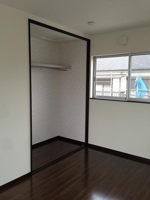 Receipt. Room (August 2013) Shooting