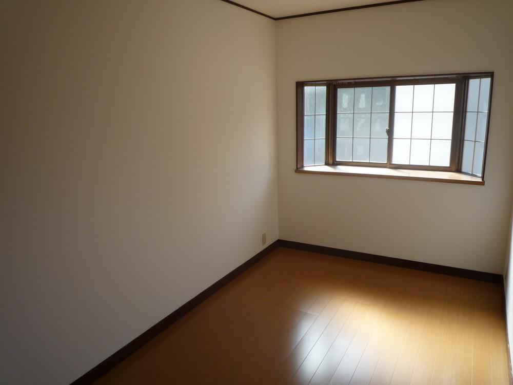 Non-living room. Indoor (February 2013) Shooting