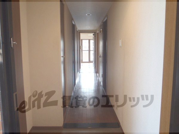 Other room space. Corridor