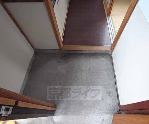 Entrance. Entrance is the scenery.