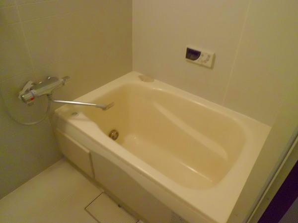 Bathroom. 2013 October shooting