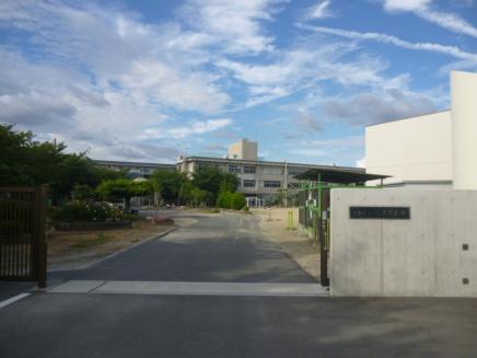 Primary school. Magishima until elementary school 1160m