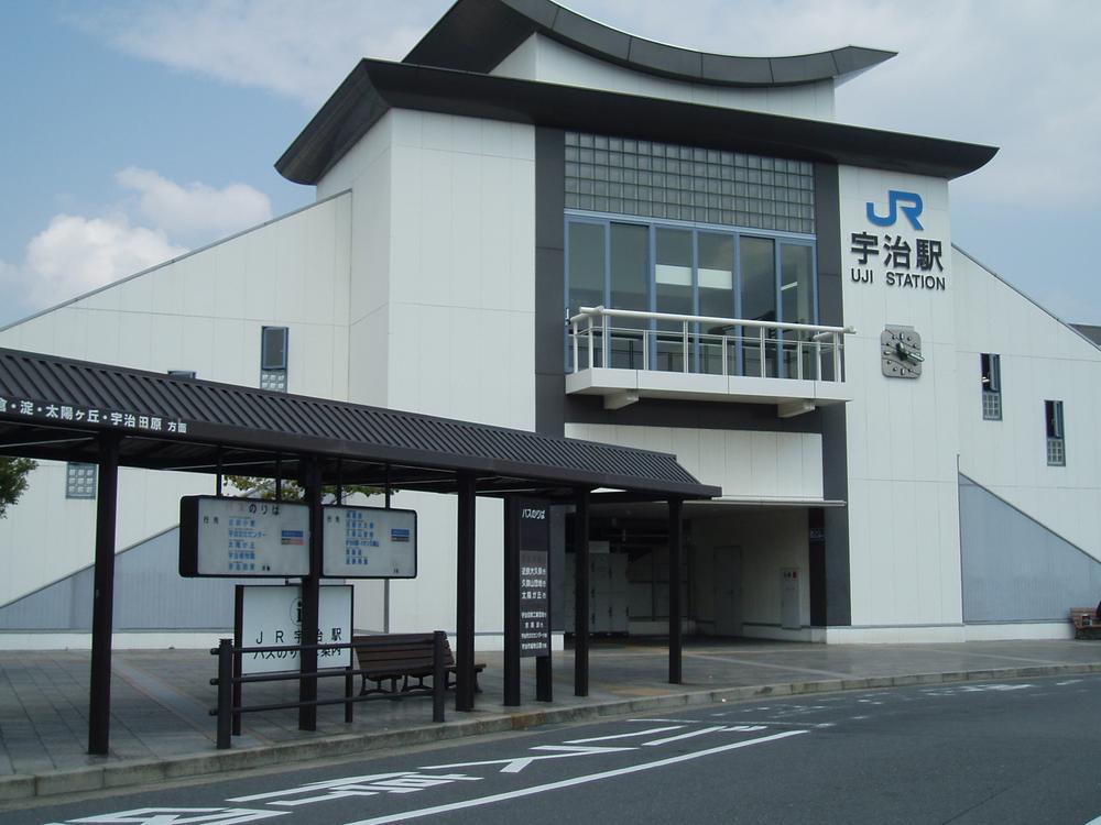 station. 880m until the JR Nara Line Uji Station