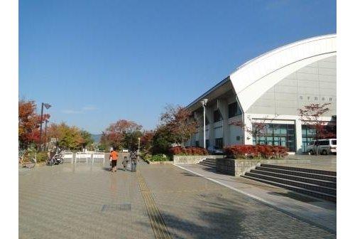 park. 930m to the west Uji Park  