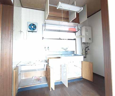 Kitchen. This kitchen storage.