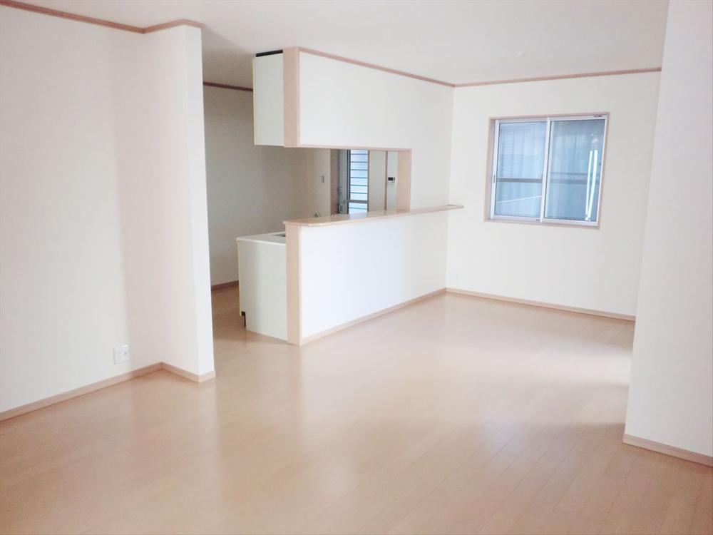 Same specifications photos (living). Same specifications photos (living) Unnecessary and easy care wax! 