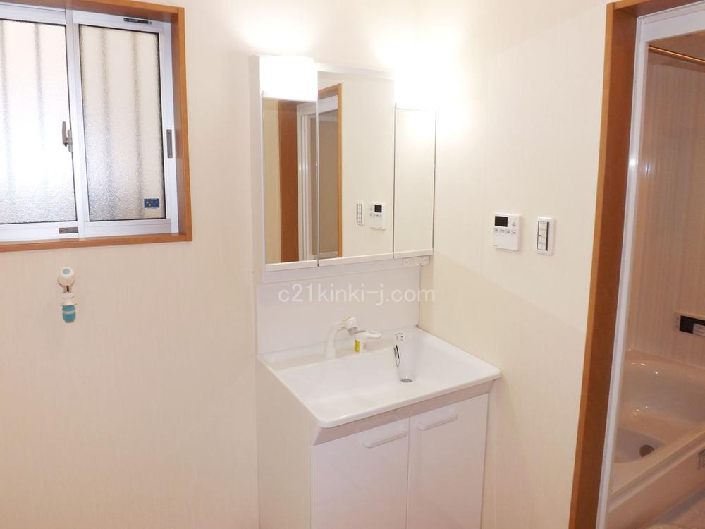 Other introspection. Same specifications photos (basin)