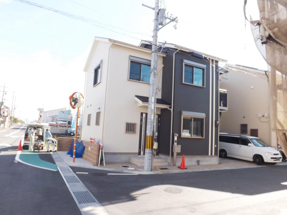 Local appearance photo. Appearance of calm difficult to get tired even after the specification photos (appearance) years! 