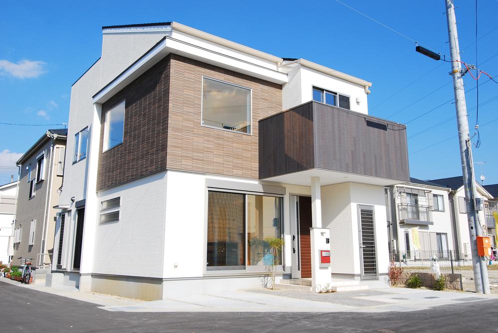 Local appearance photo. Roxas Garden Shokado east model house imposing complete!