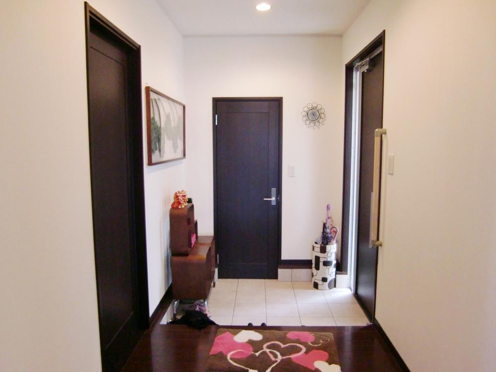Entrance. Friendly barrier-free, Entrance with shoes cloak