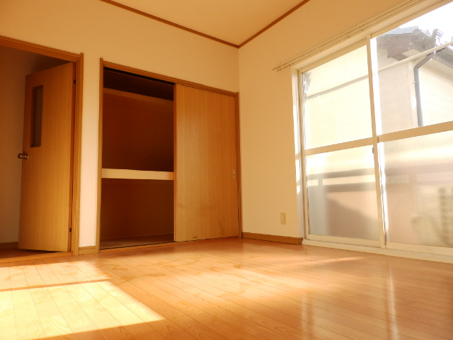 Other room space. room