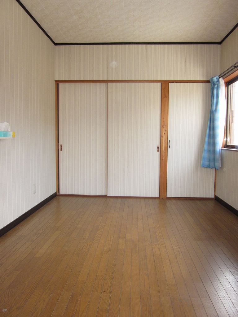 Other room space