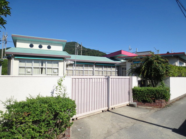 kindergarten ・ Nursery. Yui nursery school (kindergarten ・ 720m to the nursery)