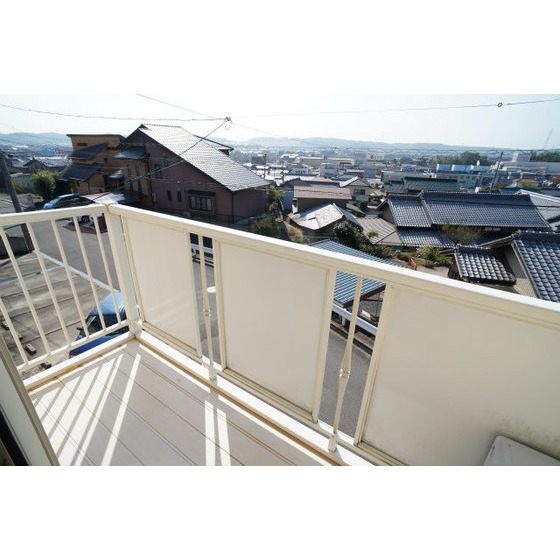 Balcony. Good per sun