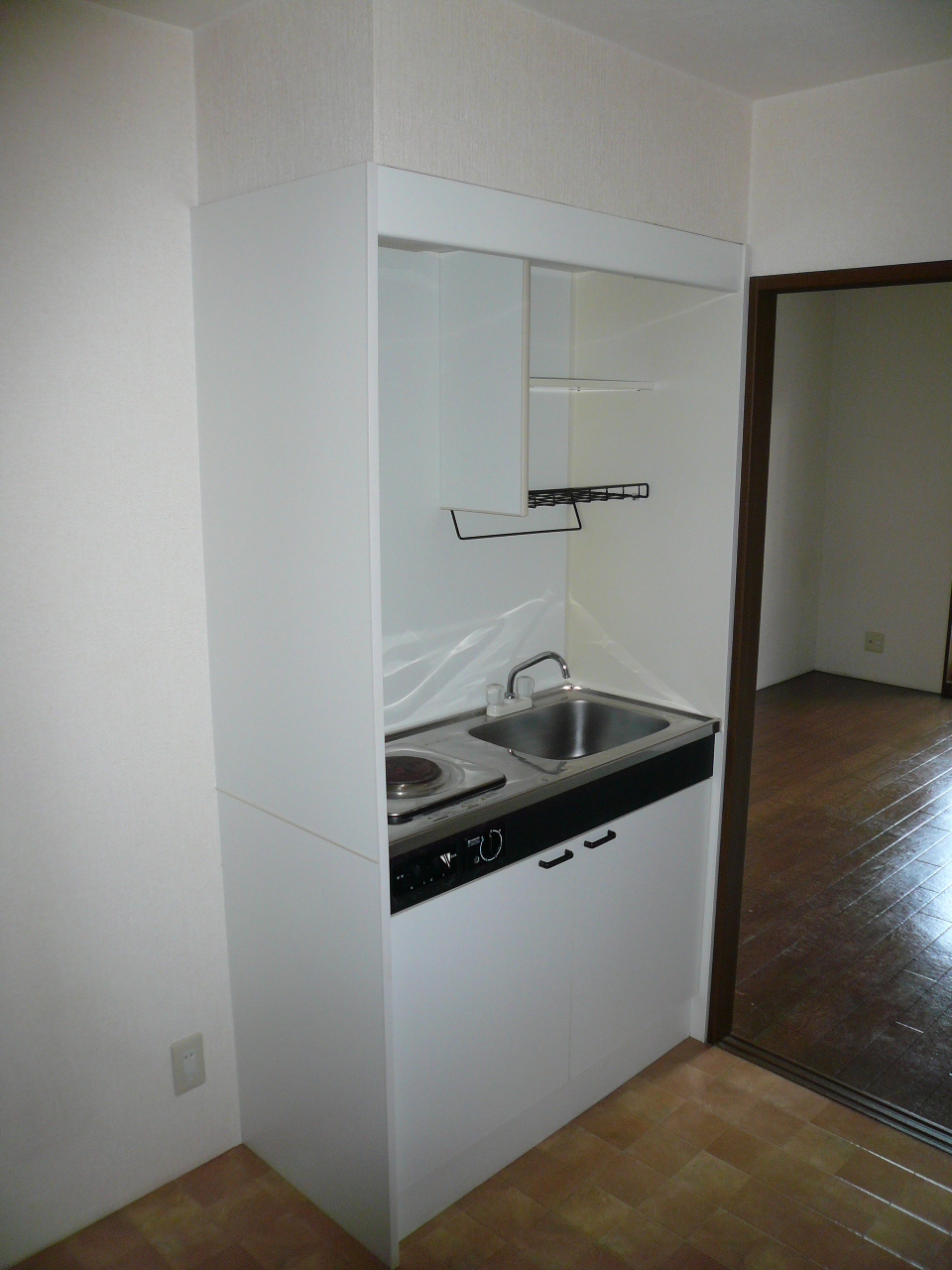 Kitchen. Reference photograph