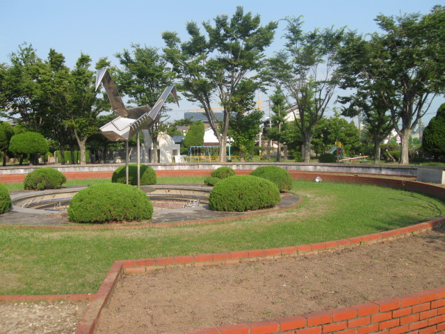 park. 360m to Kaizuka Park (park)
