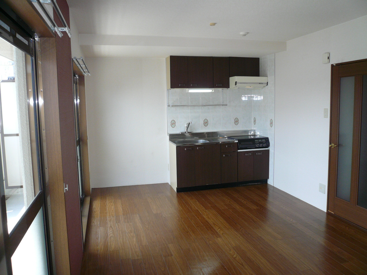 Living and room. Reference photograph, Same building another room