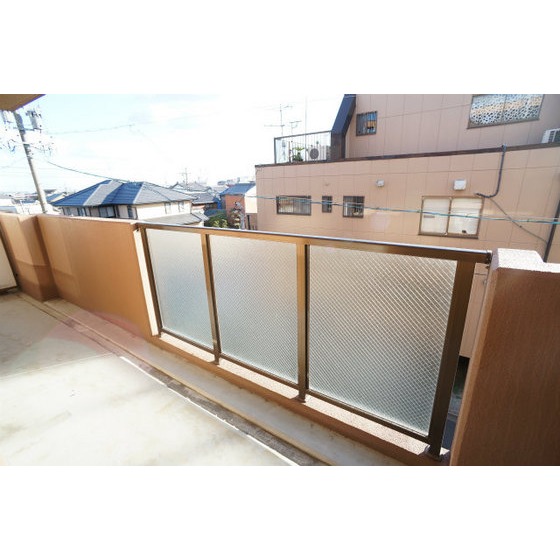 Balcony. Same property separate room photo