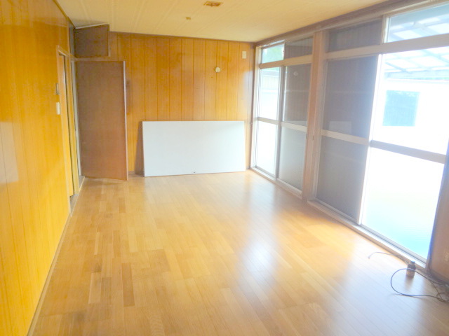 Living and room