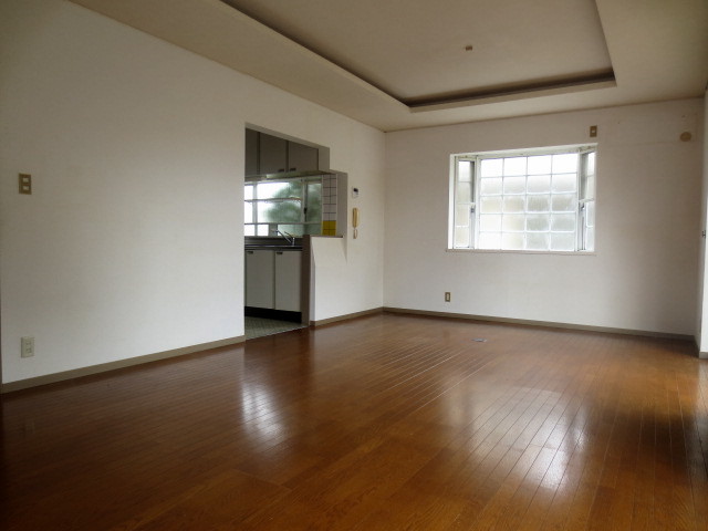 Living and room. Dining (with bay window)