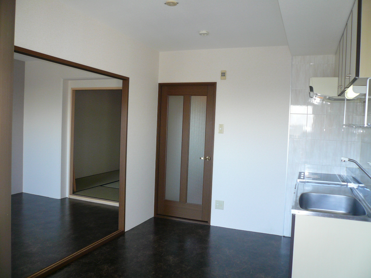 Living and room. Reference photograph
