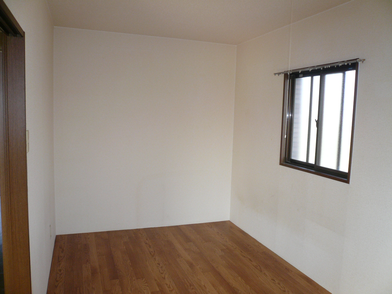 Other room space. Between the Southern Ocean, Reference photograph