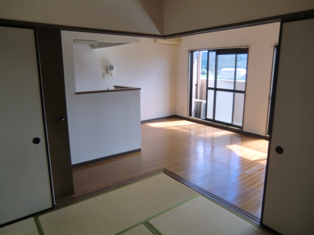 Living and room