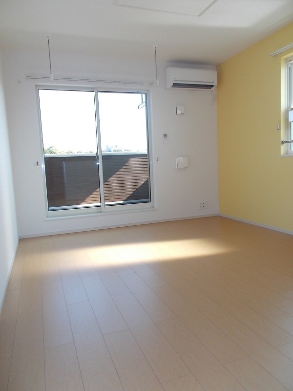 Living and room
