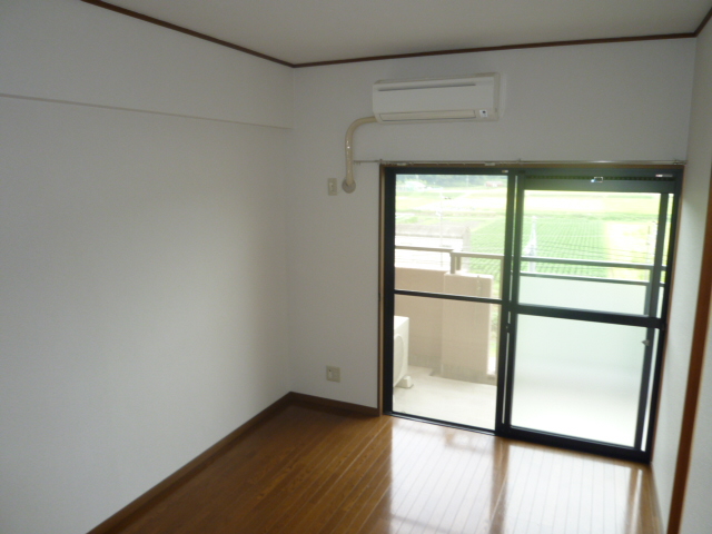 Living and room. image
