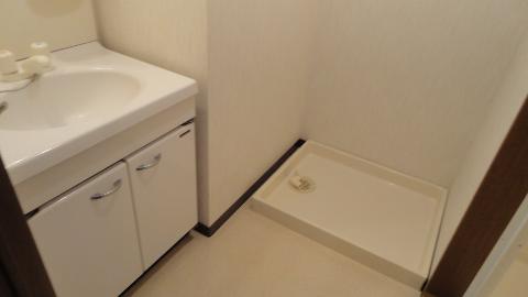 Washroom. Wash