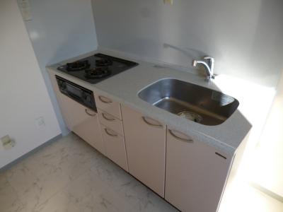 Kitchen. 3-burner stove with a system Kitchen