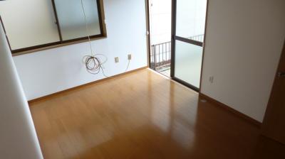 Other room space. Flooring