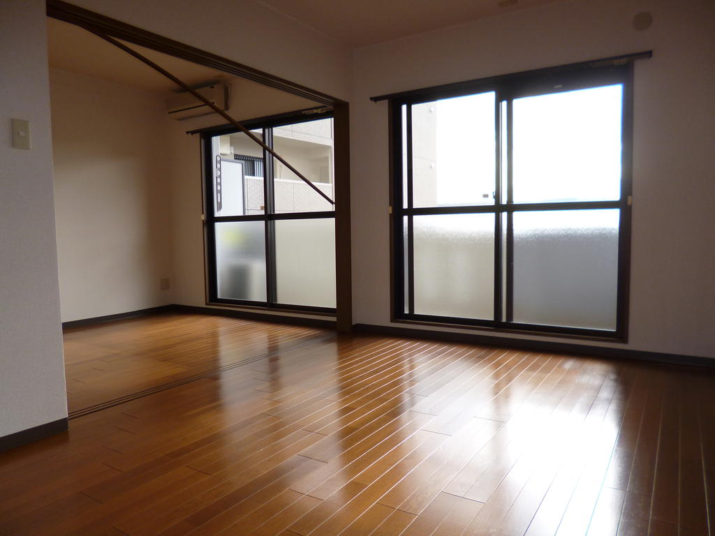 Living and room. Flooring
