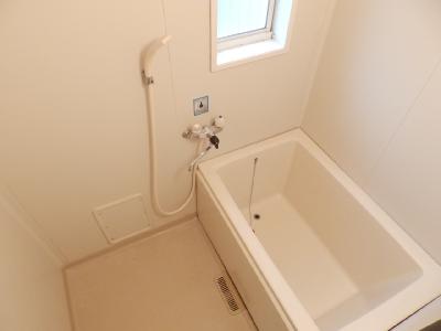 Bath. With window
