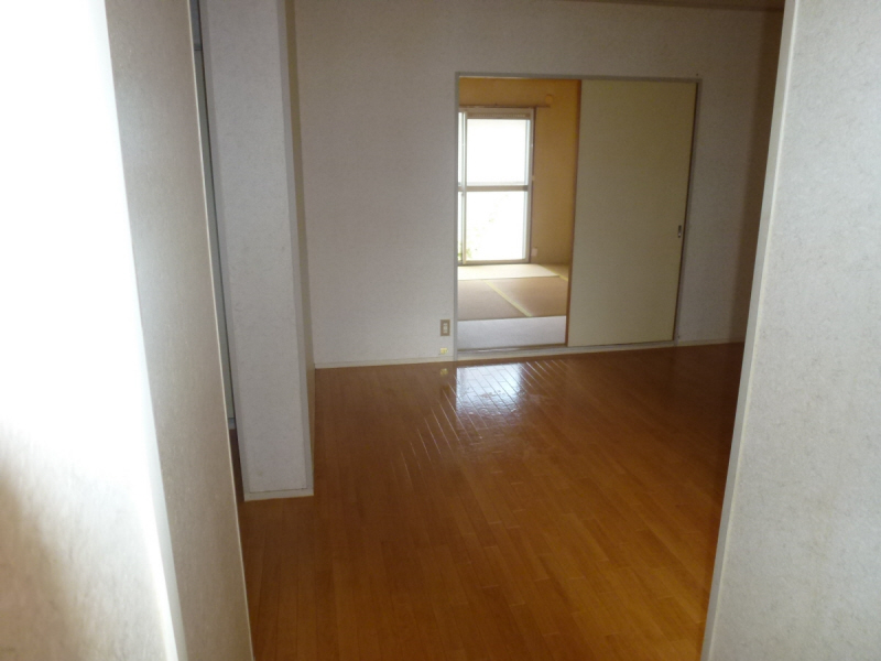 Living and room