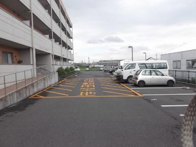 Parking lot
