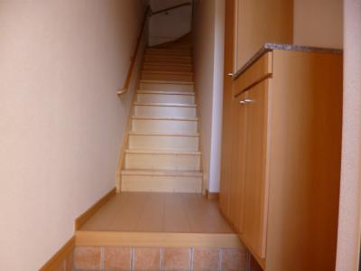 Entrance. With cupboard