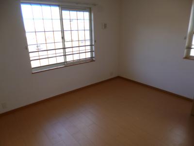 Other room space. Flooring