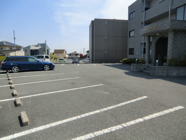 Parking lot
