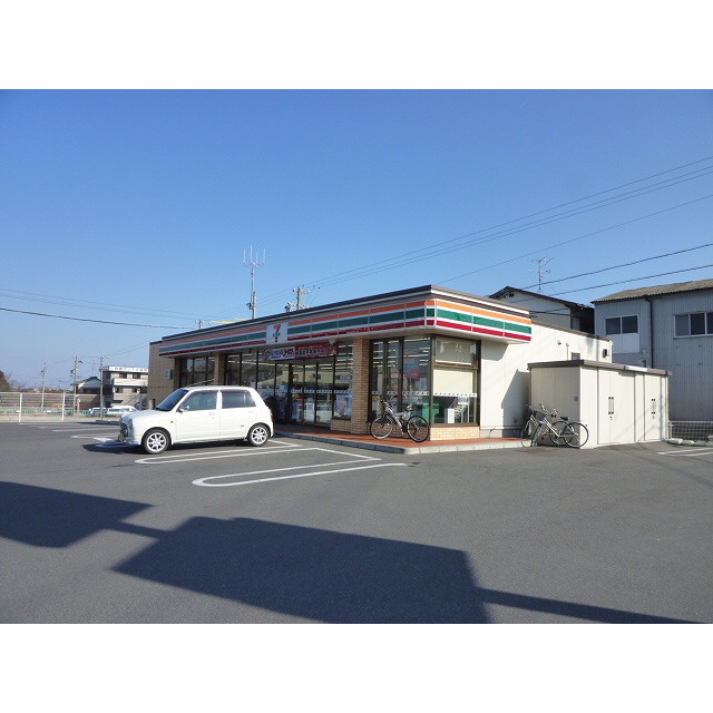 Convenience store. 160m to Seven-Eleven (convenience store)