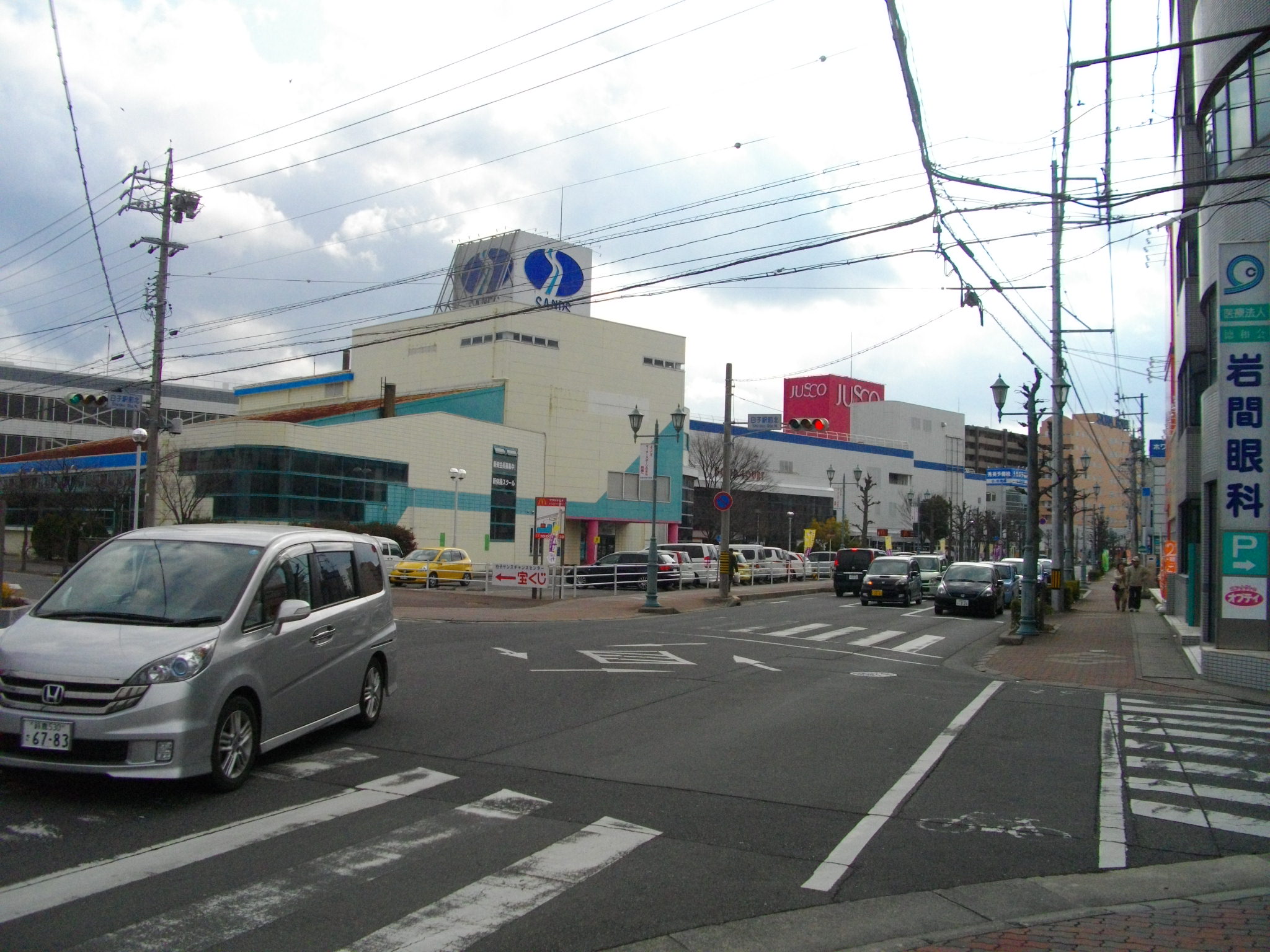 Supermarket. Jusco Sands until the (super) 320m