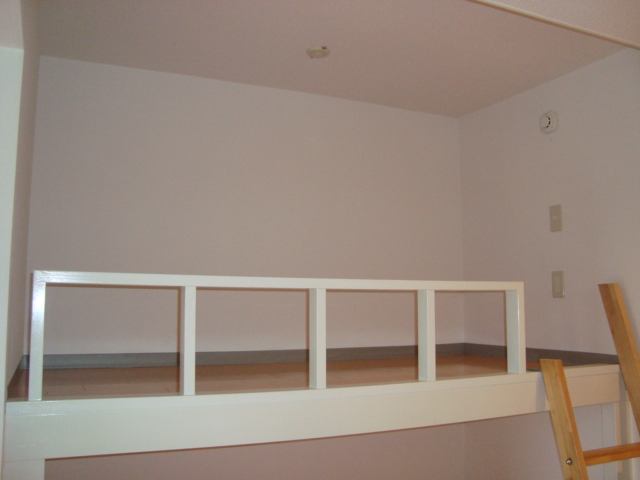 Other Equipment. bed