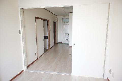 Other room space. Corridor