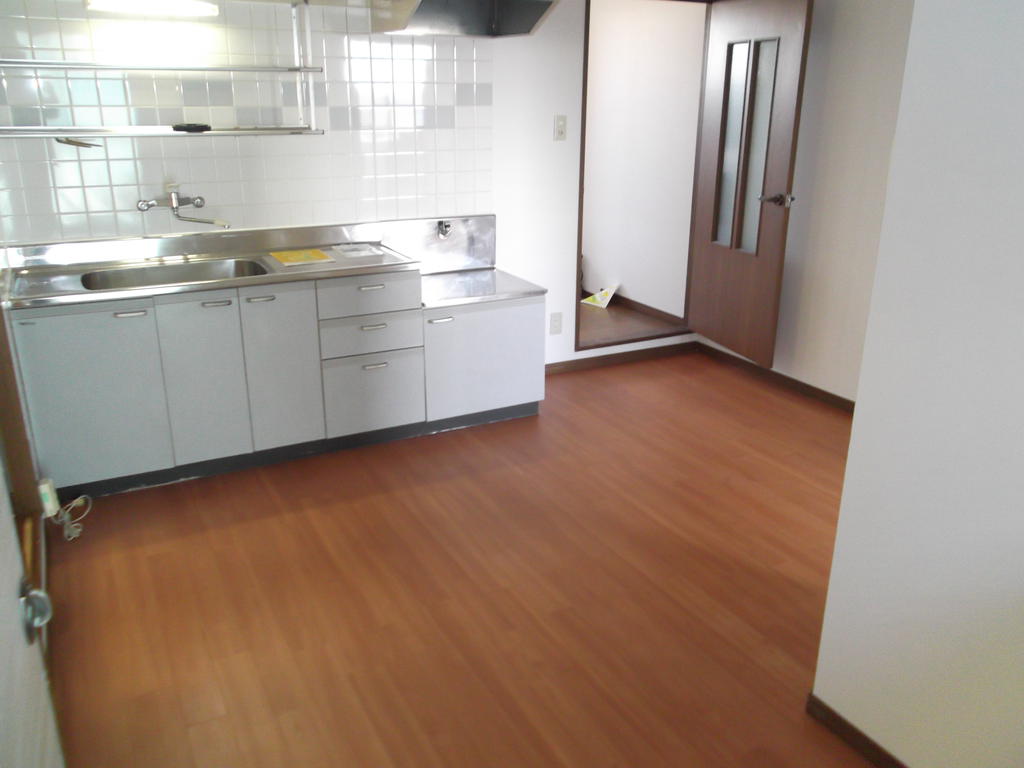 Living and room. kitchen