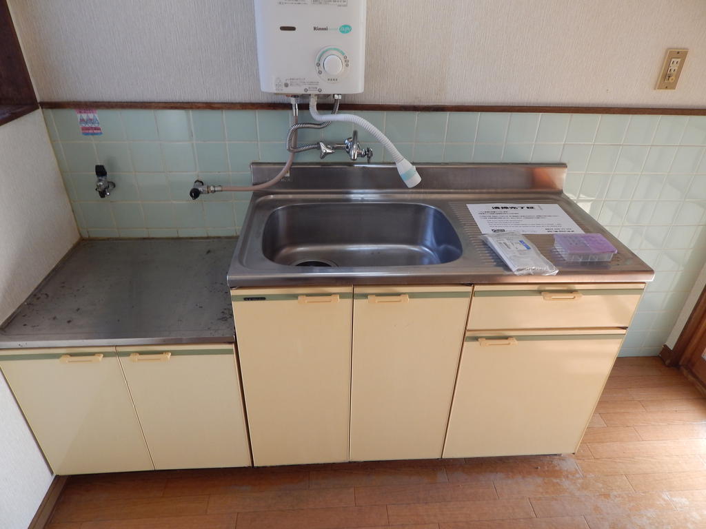 Kitchen. Sunny kitchen ☆