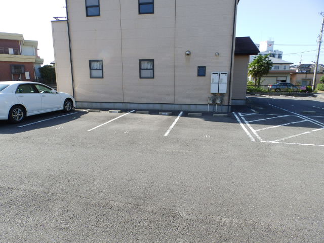 Parking lot. ※ Because of free will, Isomorphic for indoor.