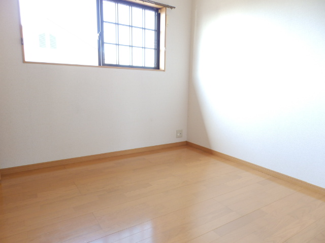 Living and room. ※ Because of free will, Isomorphic for indoor.