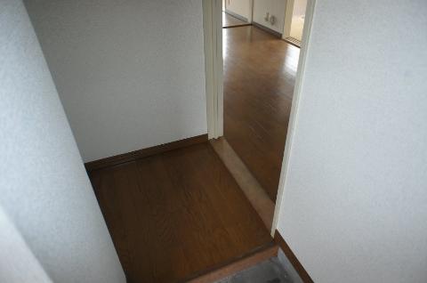 Other room space. Corridor