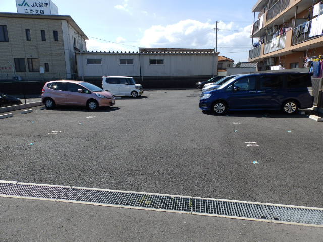 Parking lot